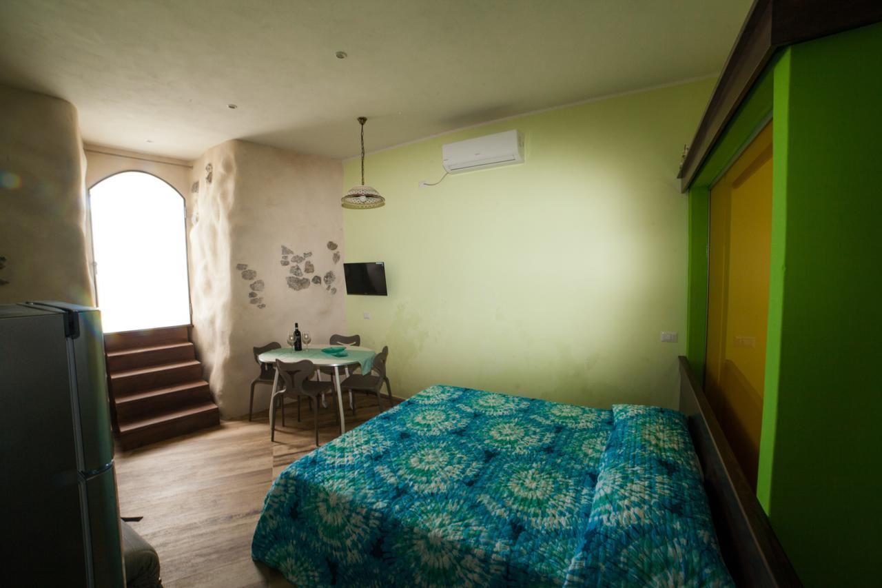 Balcone Sulla Spiaggia Чефалу Екстериор снимка
