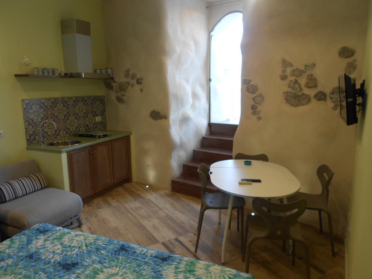 Balcone Sulla Spiaggia Чефалу Екстериор снимка