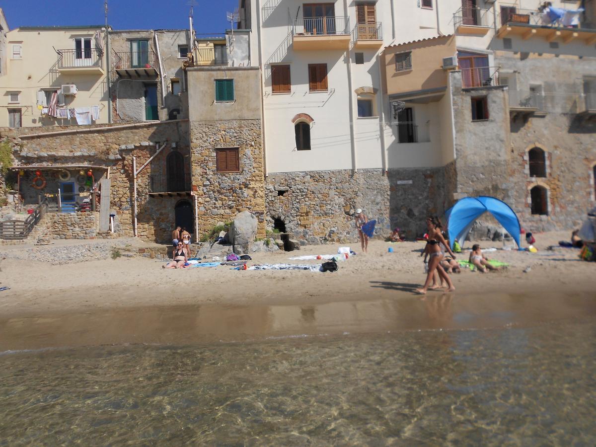 Balcone Sulla Spiaggia Чефалу Екстериор снимка
