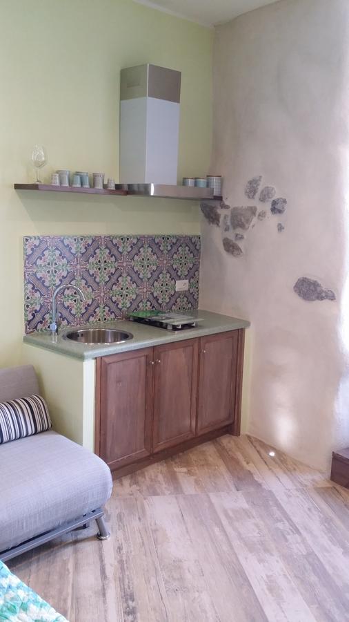 Balcone Sulla Spiaggia Чефалу Екстериор снимка